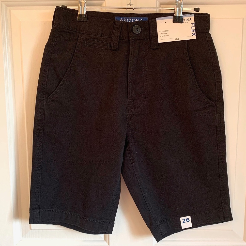 **NWT** ARIZONA Men's Classic Fit Shorts - W 26